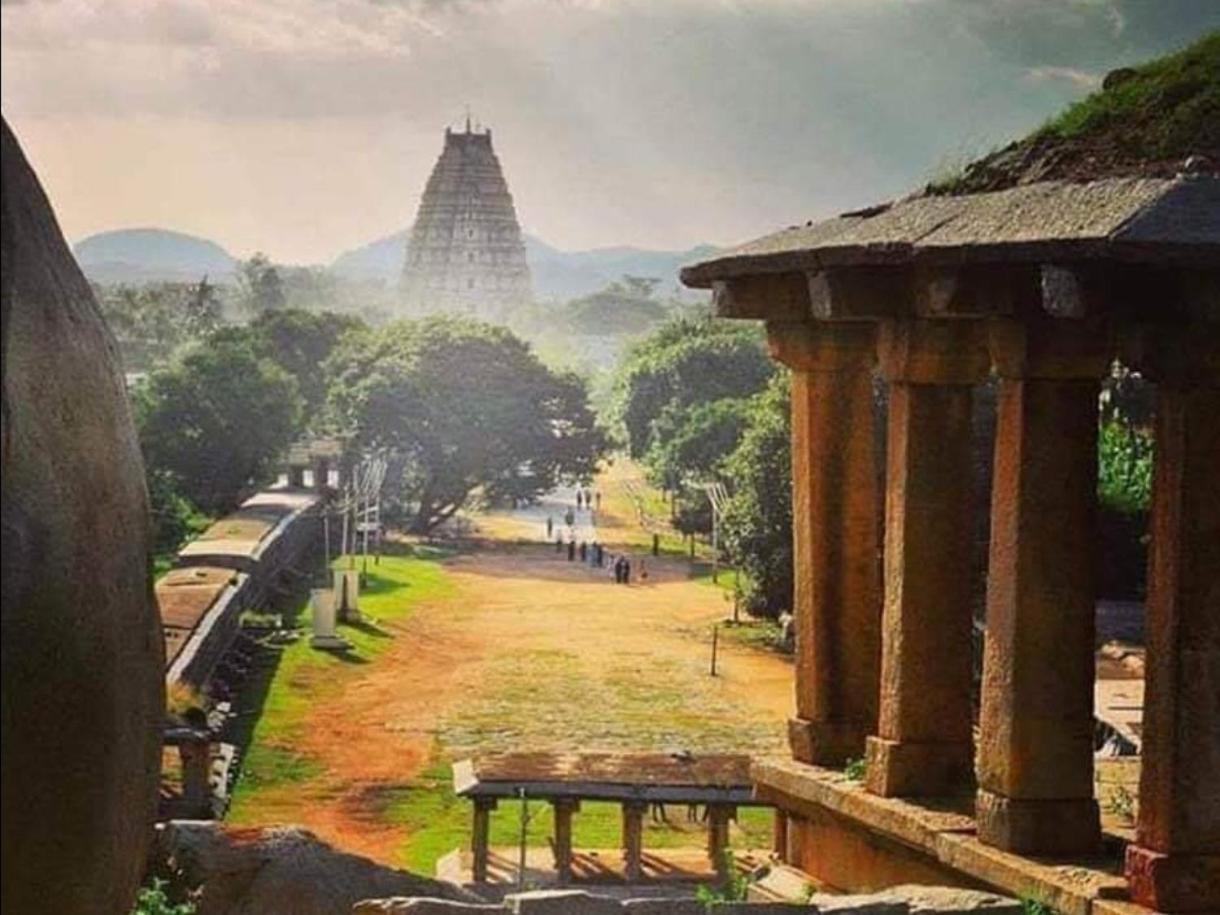Om Shanti Om Home Stay & Cafe Hampi Bagian luar foto